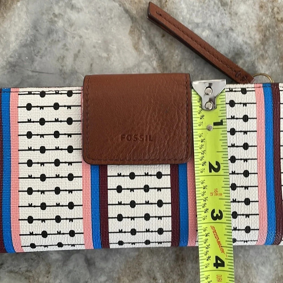 Fossil Women's Wallet Caroline Clutch ECRU Multi Stripe Zip - Picture 6 of 16